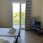 Pefkias Appartement *